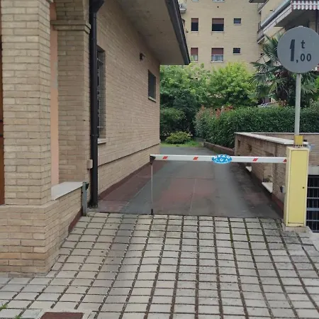 Alby's Apartment, Nella Motor Valley Con Parcheggio Privato