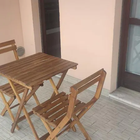 Alby's Apartment, Nella Motor Valley Con Parcheggio Privato