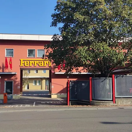 Alby's Apartment, Nella Motor Valley Con Parcheggio Privato *