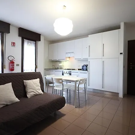 Alby's Apartment, Nella Motor Valley Con Parcheggio Privato *