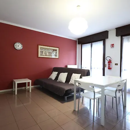 Alby's Apartment, Nella Motor Valley Con Parcheggio Privato *