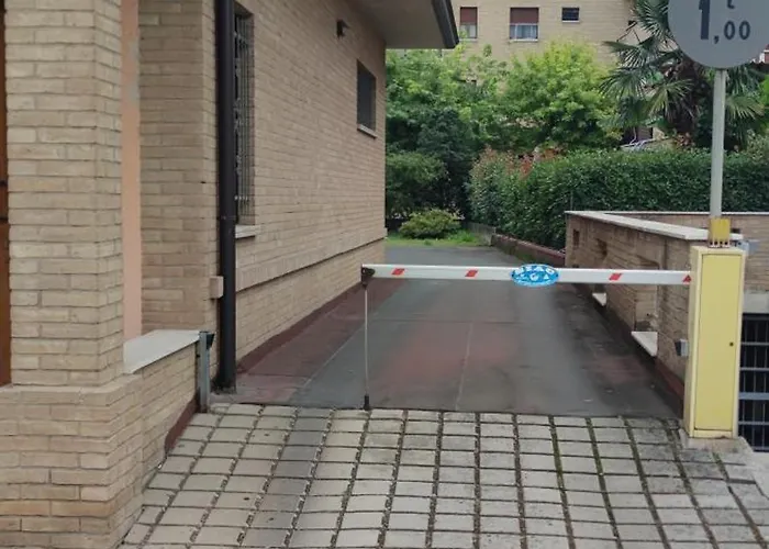 Alby's Apartment, Nella Motor Valley Con Parcheggio Privato