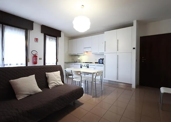 Alby's Apartment, Nella Motor Valley Con Parcheggio Privato *